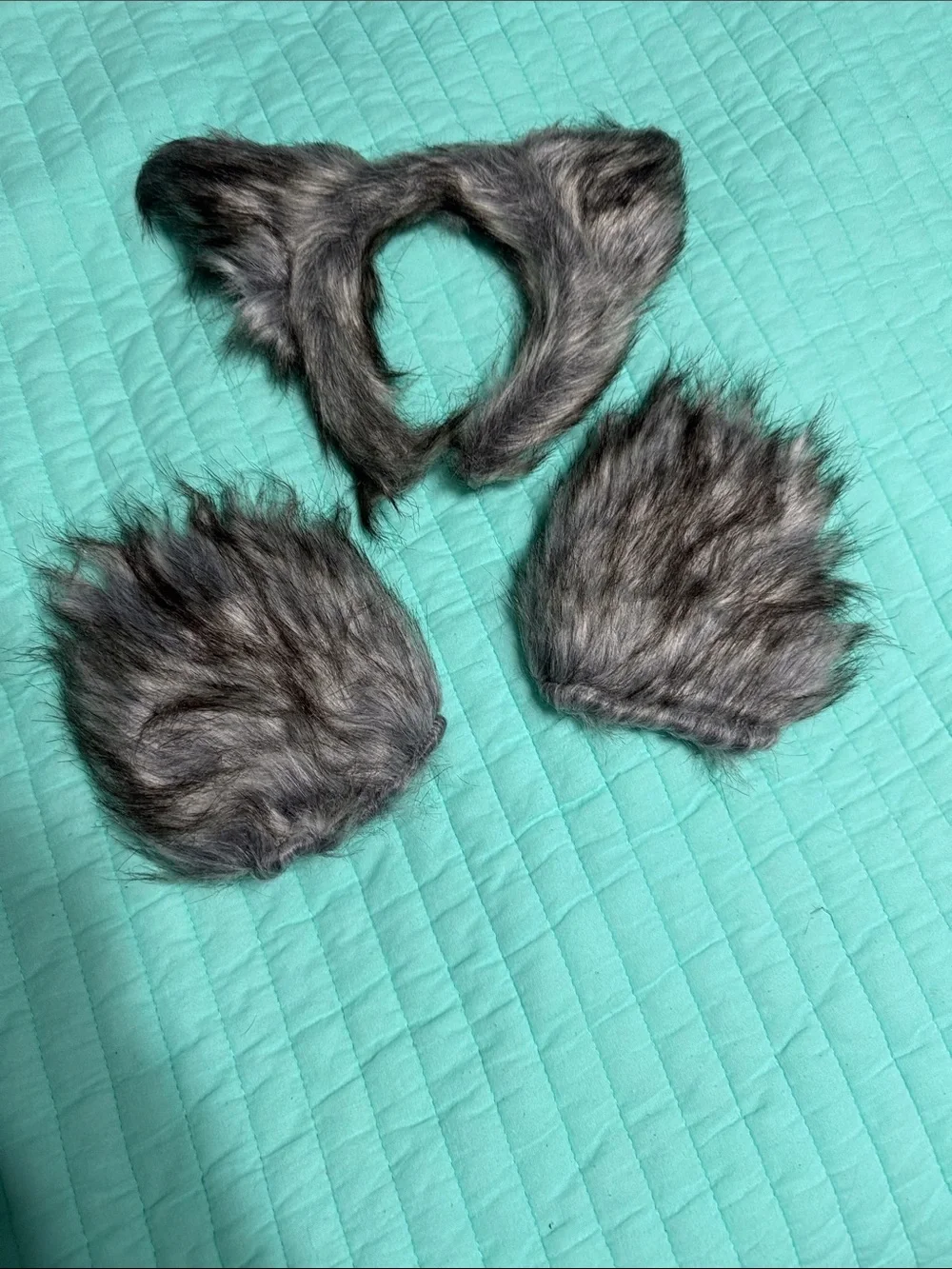 Kids Grey Faux Fur Animal Ears and Paw Gloves Set - Unbranded